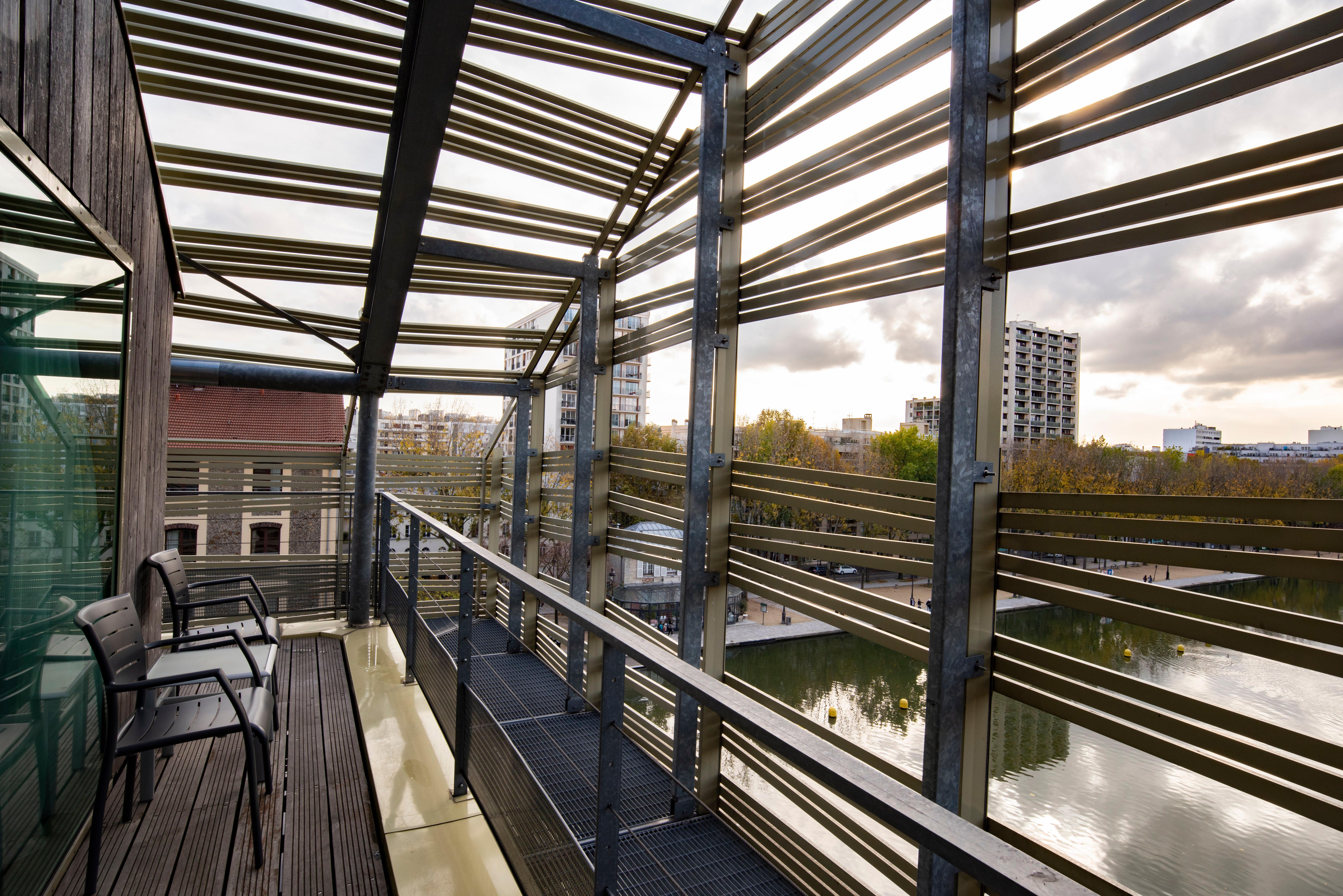 Express Paris-canal De La By Ihg Parigi
